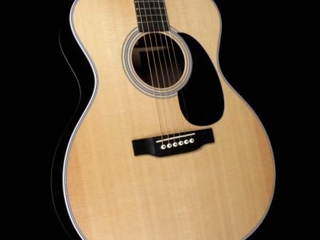 Martin GP-28E Tribute Acoustic Natural Discount